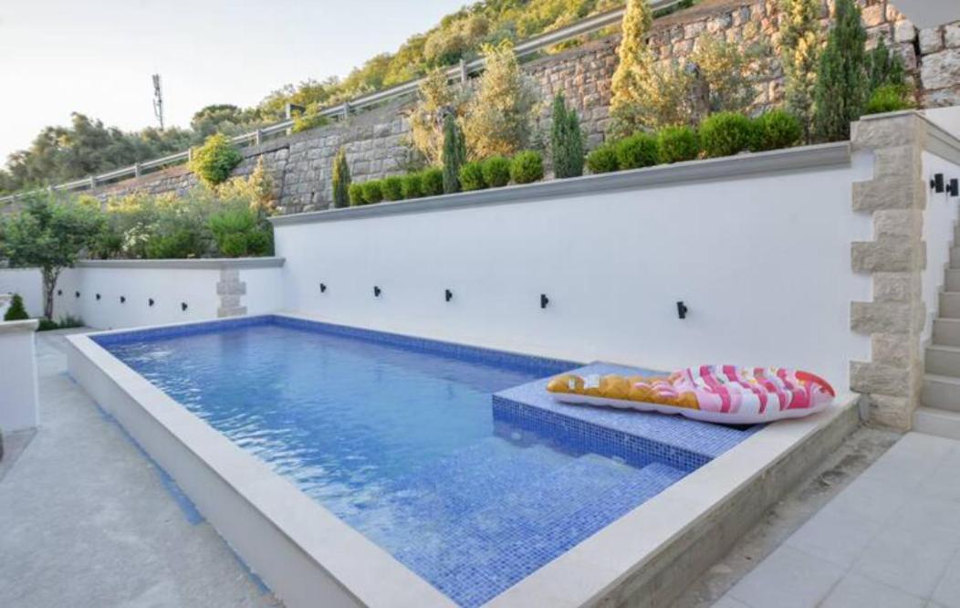 Apartments Vuksic Sveti Stefan Eksteriør bilde