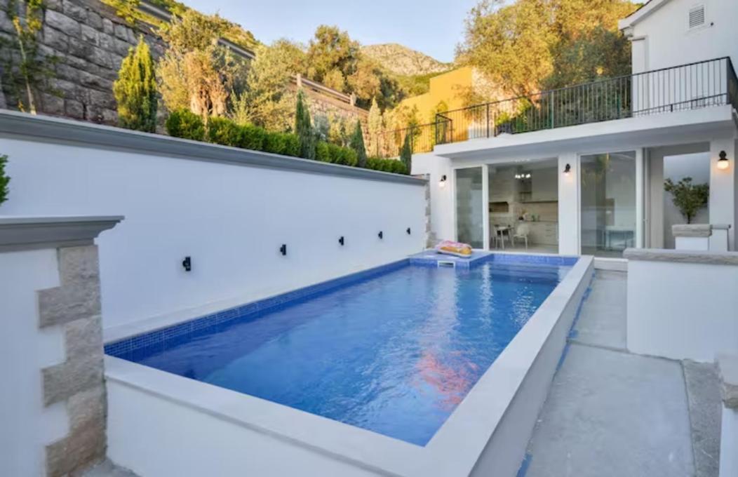 Apartments Vuksic Sveti Stefan Eksteriør bilde