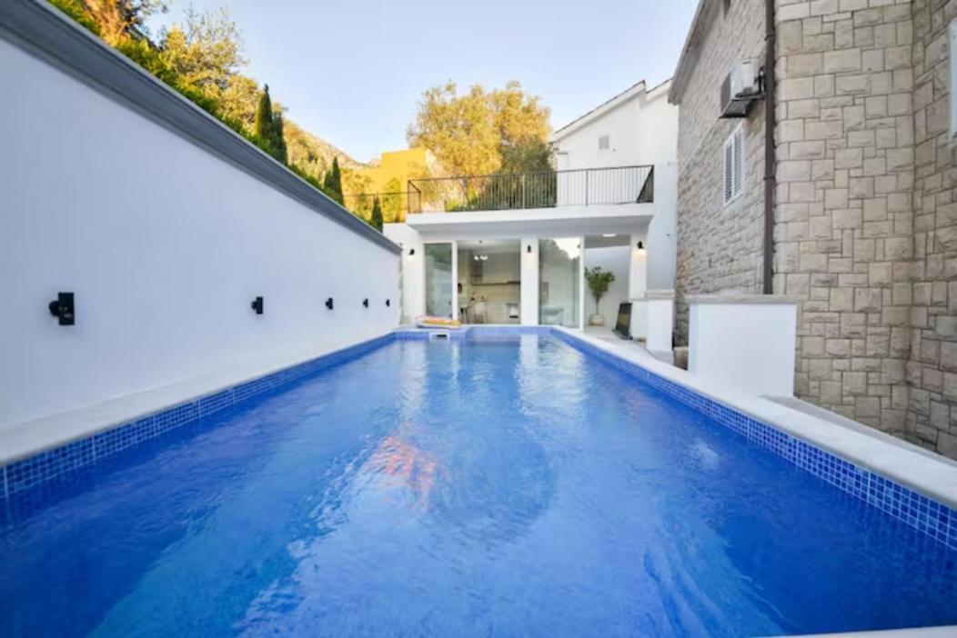 Apartments Vuksic Sveti Stefan Eksteriør bilde