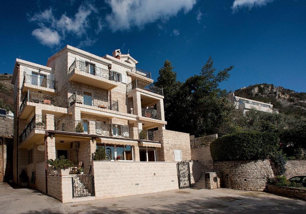 Apartments Vuksic Sveti Stefan Eksteriør bilde
