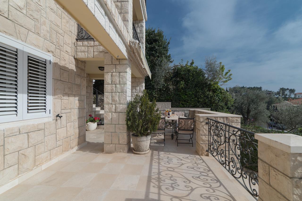 Apartments Vuksic Sveti Stefan Eksteriør bilde