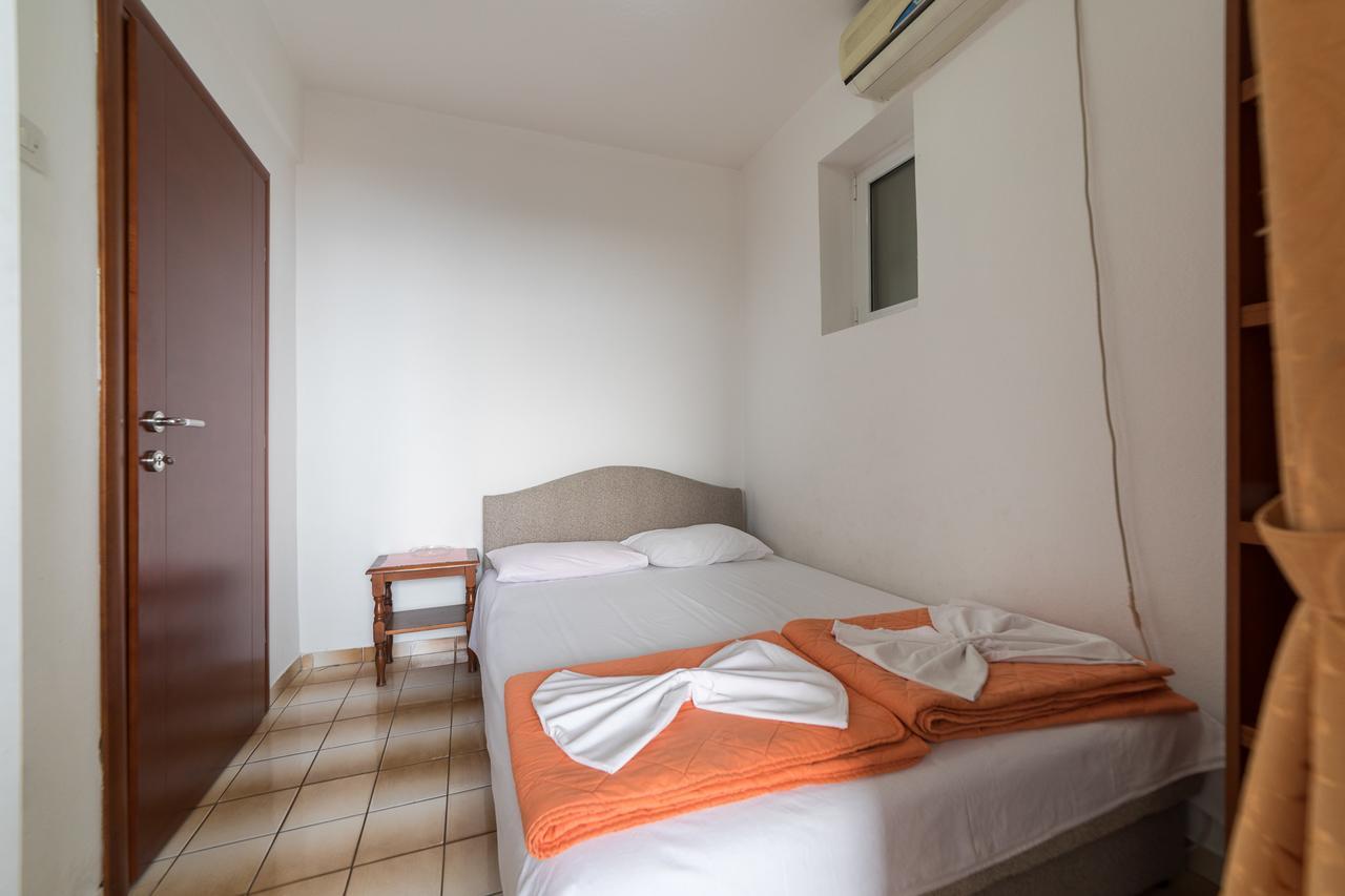 Apartments Vuksic Sveti Stefan Eksteriør bilde