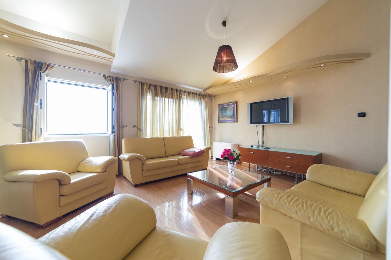 Apartments Vuksic Sveti Stefan Eksteriør bilde